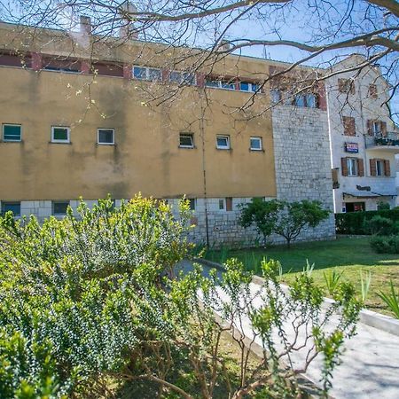 Modern Living In The Heart Of Trogir Apartman Kültér fotó